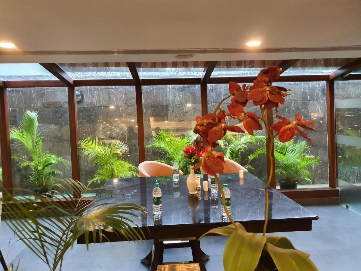 Shravanthi Sarovar Portico Bangalore Eksteriør billede