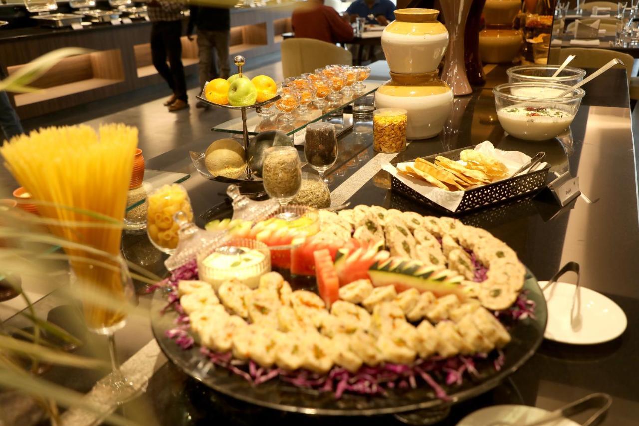 Shravanthi Sarovar Portico Bangalore Eksteriør billede